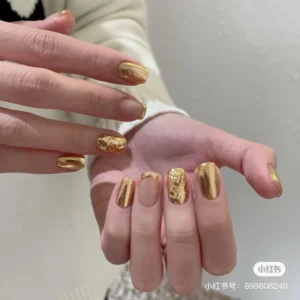Những mẫu nail đẹp cho móng ngắn với họa tiết đơn giản, tinh tế