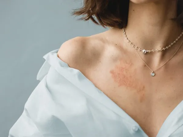 dây chuyền bạc bị đen
