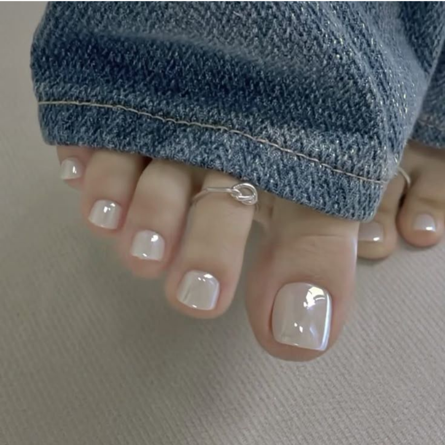 màu nail chân đẹp cho da ngăm đen
